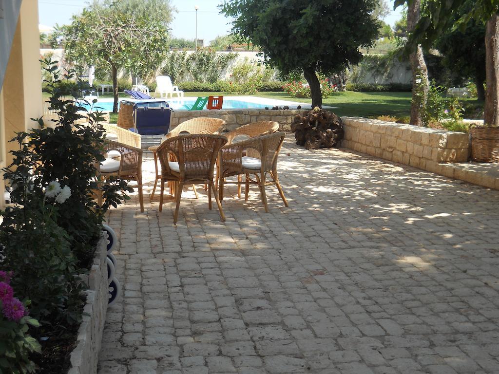 הוילה דונלוקאטה Il Giardino Dei Carrubi מראה חיצוני תמונה