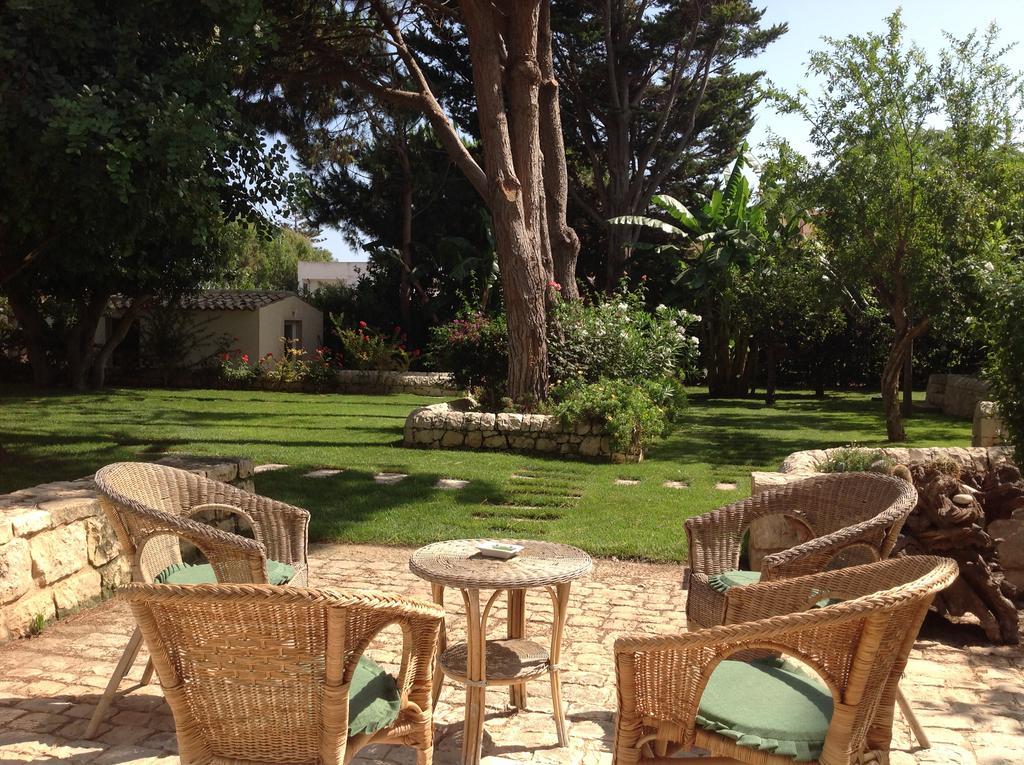 הוילה דונלוקאטה Il Giardino Dei Carrubi מראה חיצוני תמונה